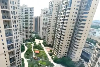 萬潤金軌廣場